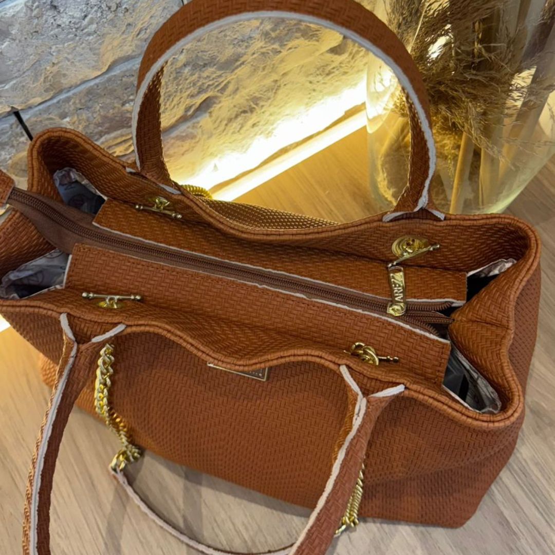 Bolsa de Couro Arezzo Isadora