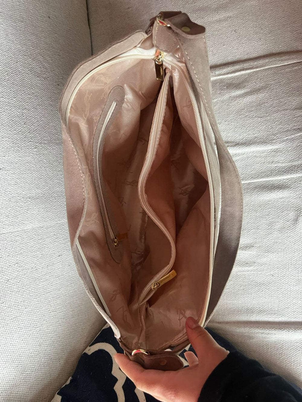 Bolsa de Camurça Yves Saint Laurent Serena