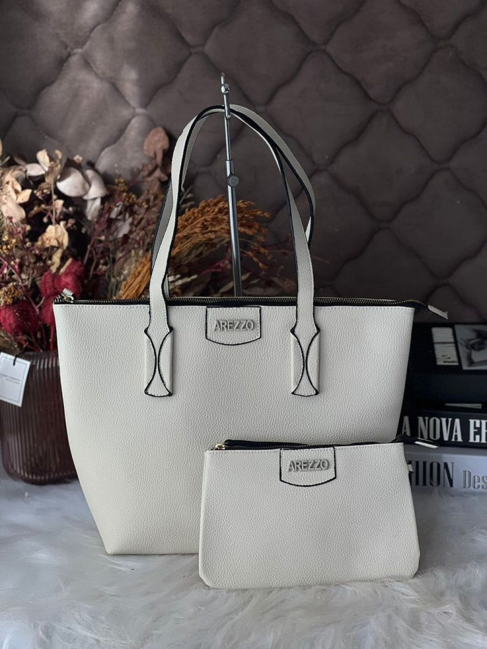 Kit Arezzo de Couro Média com Necessaire