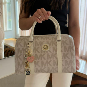 Michael Kors Baú Penelope com Chaveiro