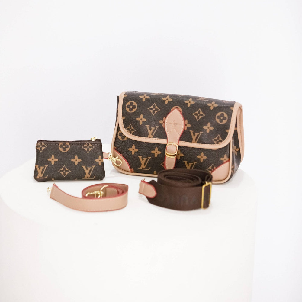 Bolsa Louis Vuitton de Couro Transversal e Carteira