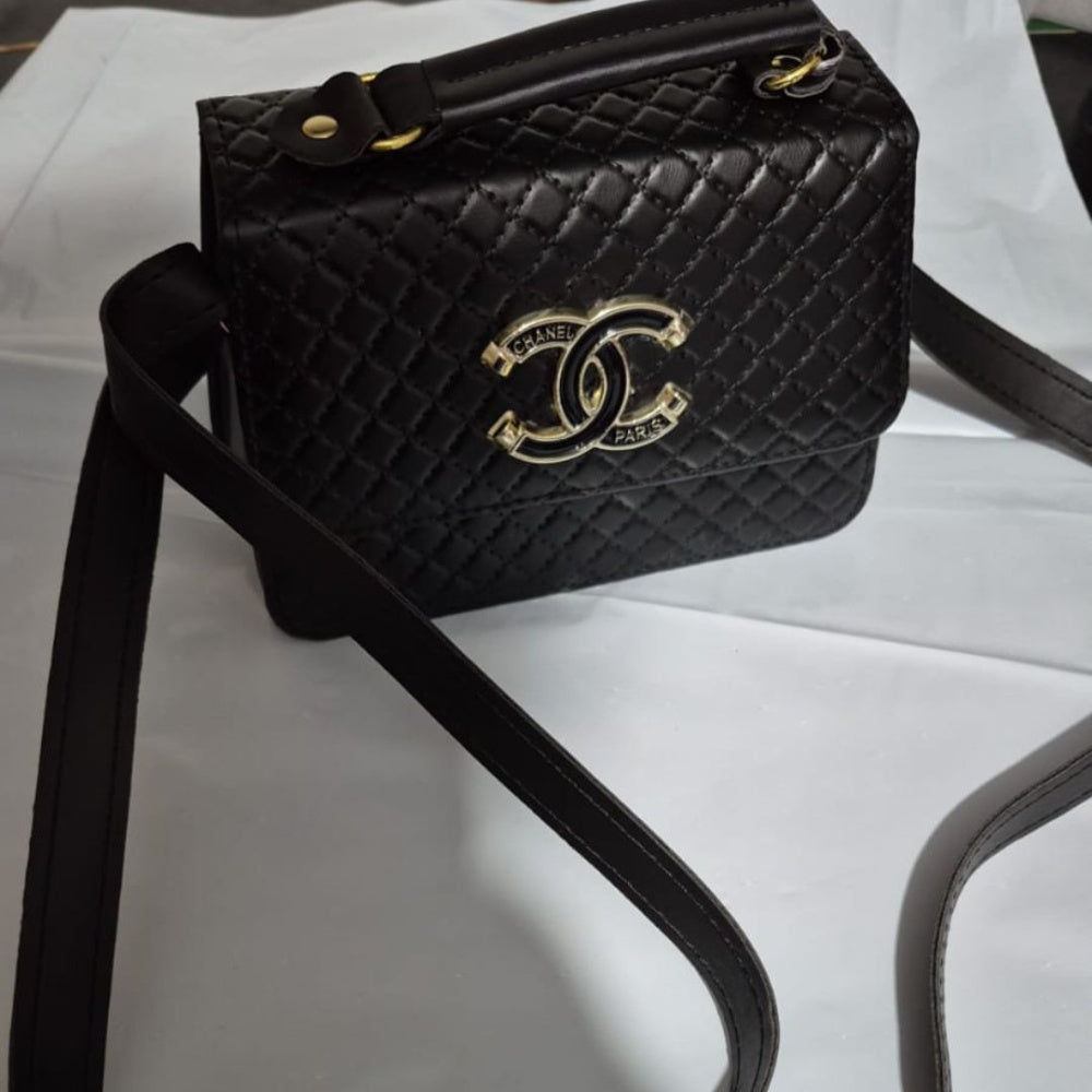 Bolsa Chanel Coco Handle Pequena