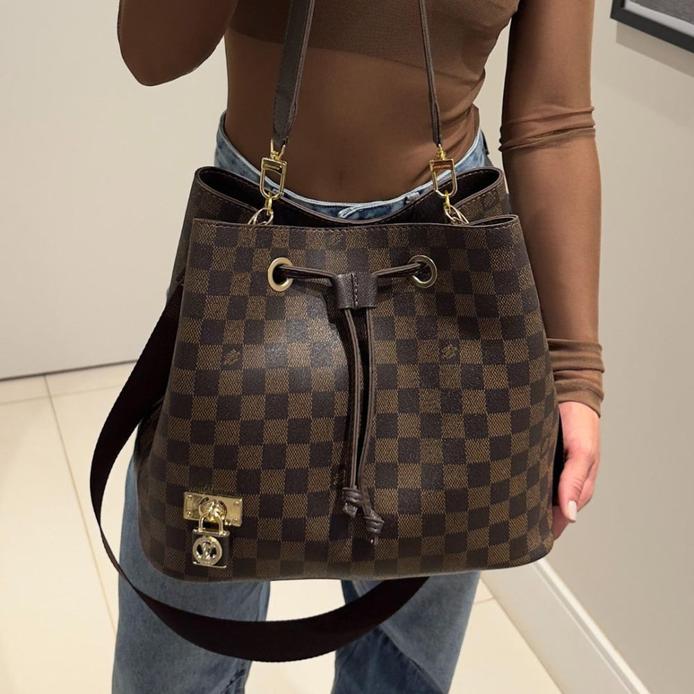 Bolsa Louis Vuitton Charlotte