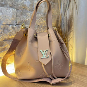 Bolsa Louis Vuitton Corinne