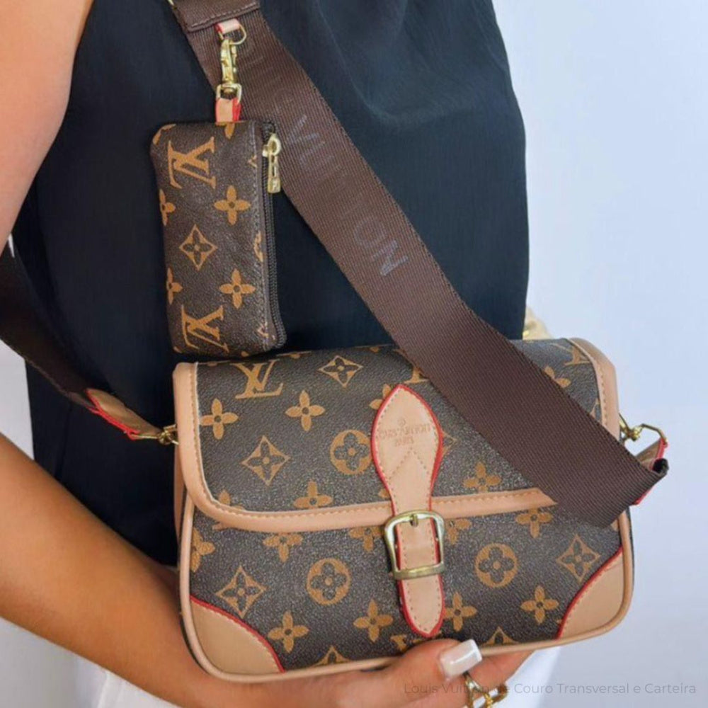 Bolsa Louis Vuitton de Couro Transversal e Carteira